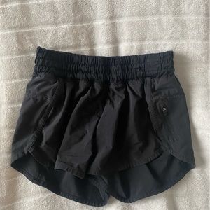 Lululemon black shorts